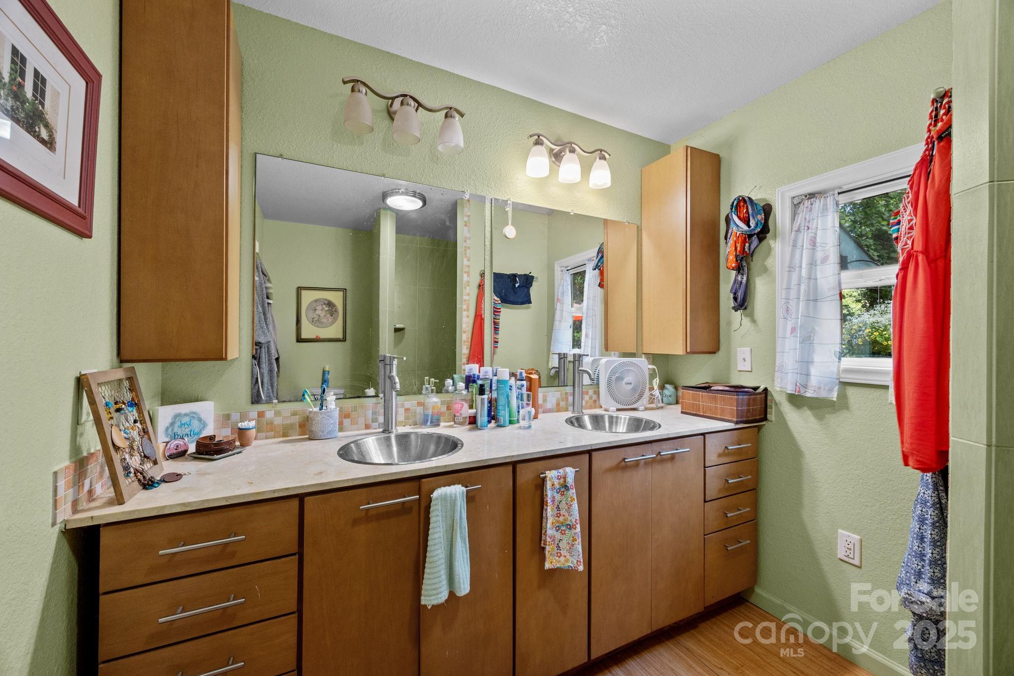 17 McGee Hl Road Fairview, NC 28730 - Photo 16 of 29