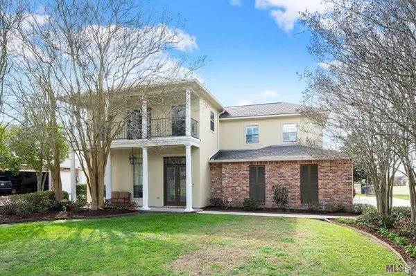 $585,000 | 6191 Breeze Point Drive, Gonzales, LA 70737