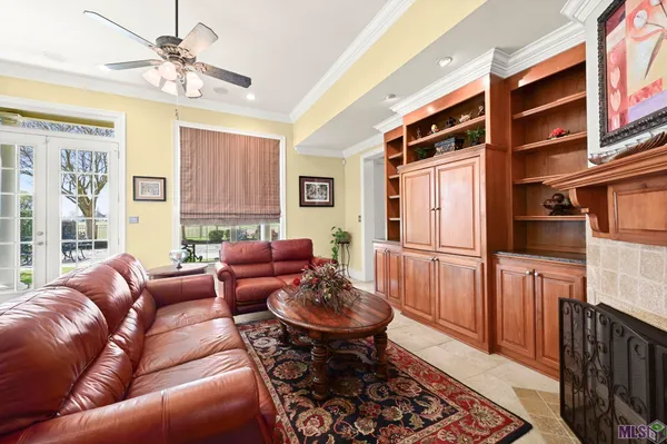 $585,000 | 6191 Breeze Point Drive, Gonzales, LA 70737