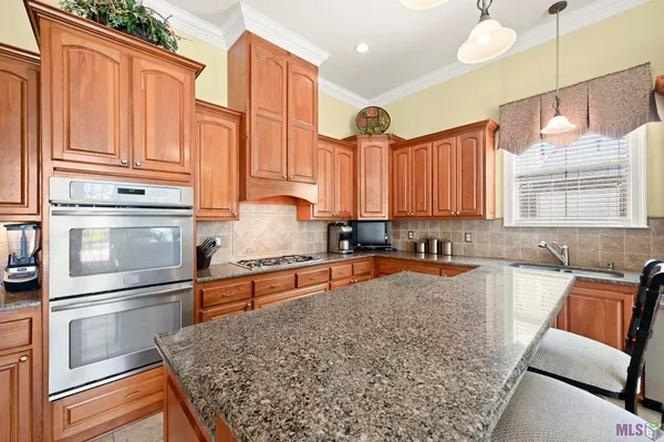 $585,000 | 6191 Breeze Point Drive, Gonzales, LA 70737