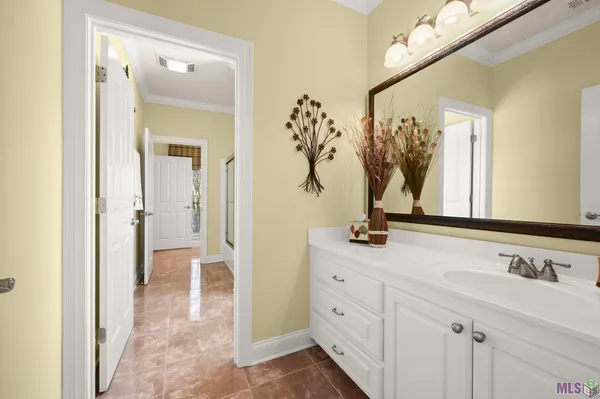 $585,000 | 6191 Breeze Point Drive, Gonzales, LA 70737