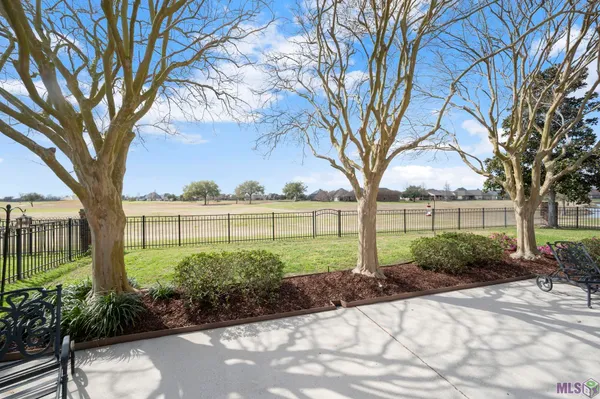 $585,000 | 6191 Breeze Point Drive, Gonzales, LA 70737