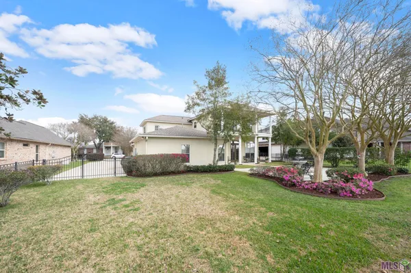 $585,000 | 6191 Breeze Point Drive, Gonzales, LA 70737