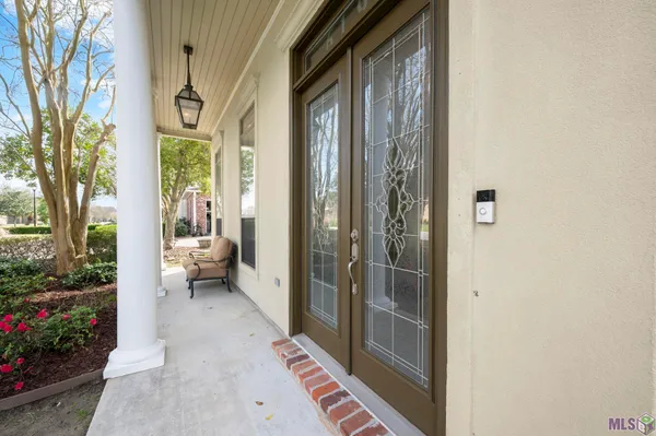 $585,000 | 6191 Breeze Point Drive, Gonzales, LA 70737