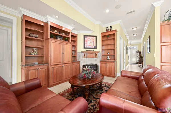 $585,000 | 6191 Breeze Point Drive, Gonzales, LA 70737