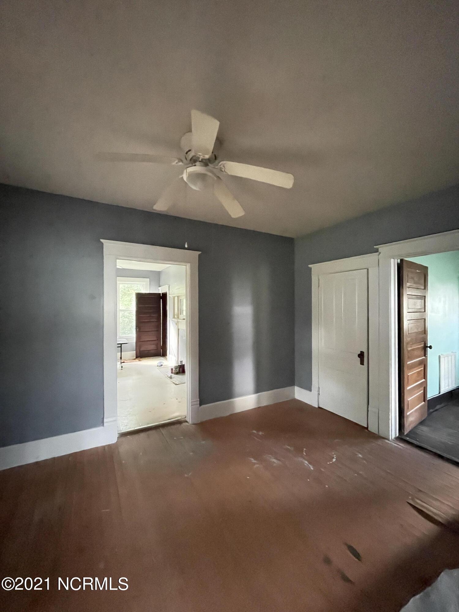 610 Parks Street Carthage, NC 28327 - Photo 6 of 24 IMG_3386