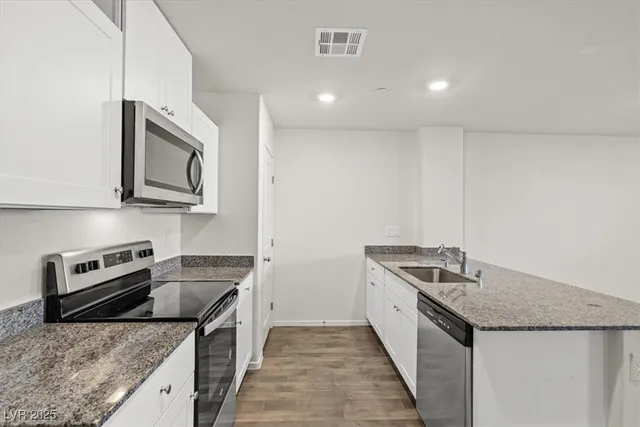 $1,895 | 9117 Rubber Soul Street, Las Vegas, NV 89113