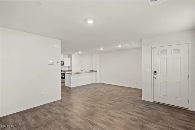 $1,895 | 9117 Rubber Soul Street, Las Vegas, NV 89113