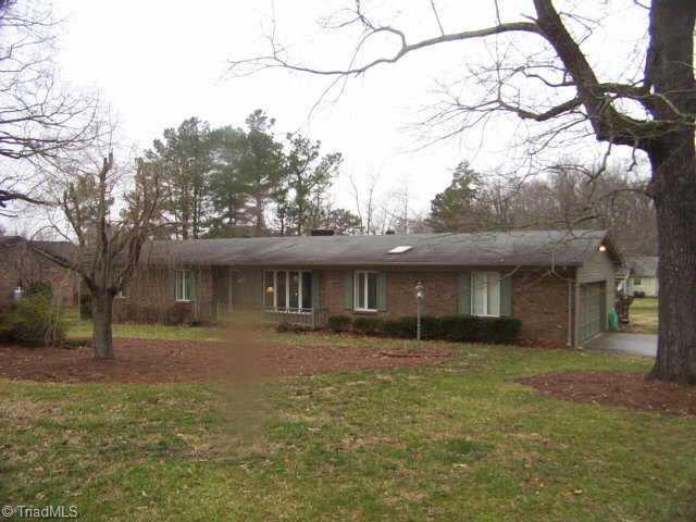121 Sagewood Road Jamestown, NC 27282 - Photo 1 of 9 Exterior Front.