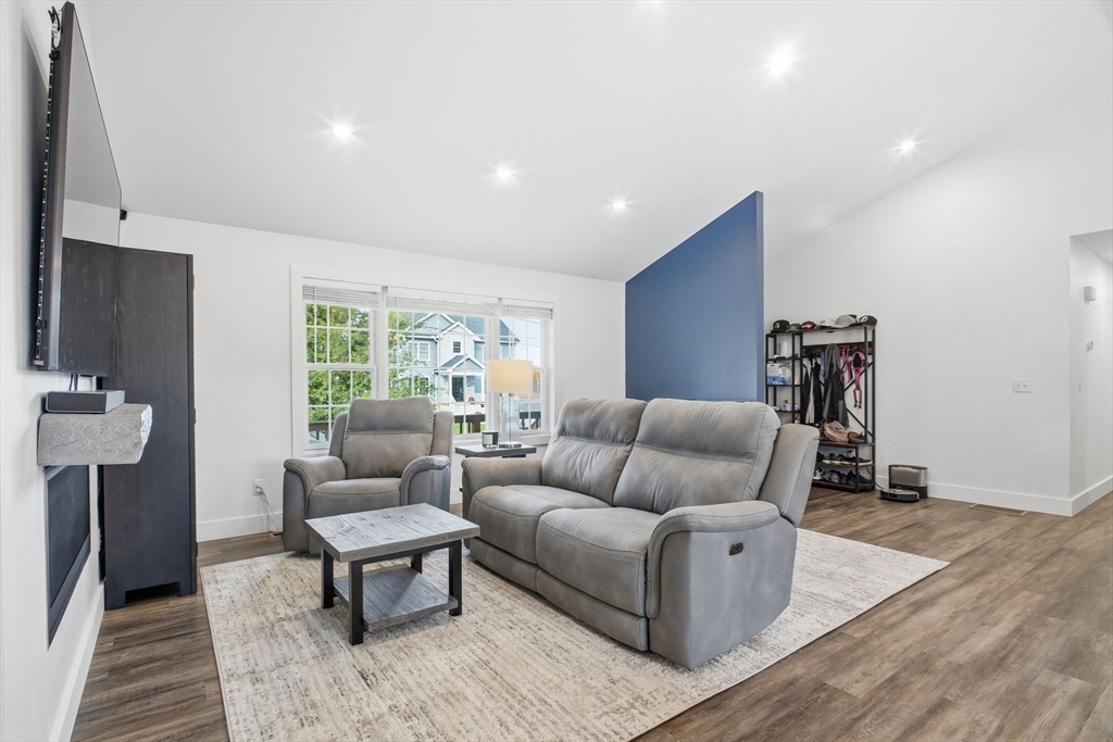 39 Jean Circle Chicopee, MA 01020 - Photo 7 of 33 a living room with furniture and a window