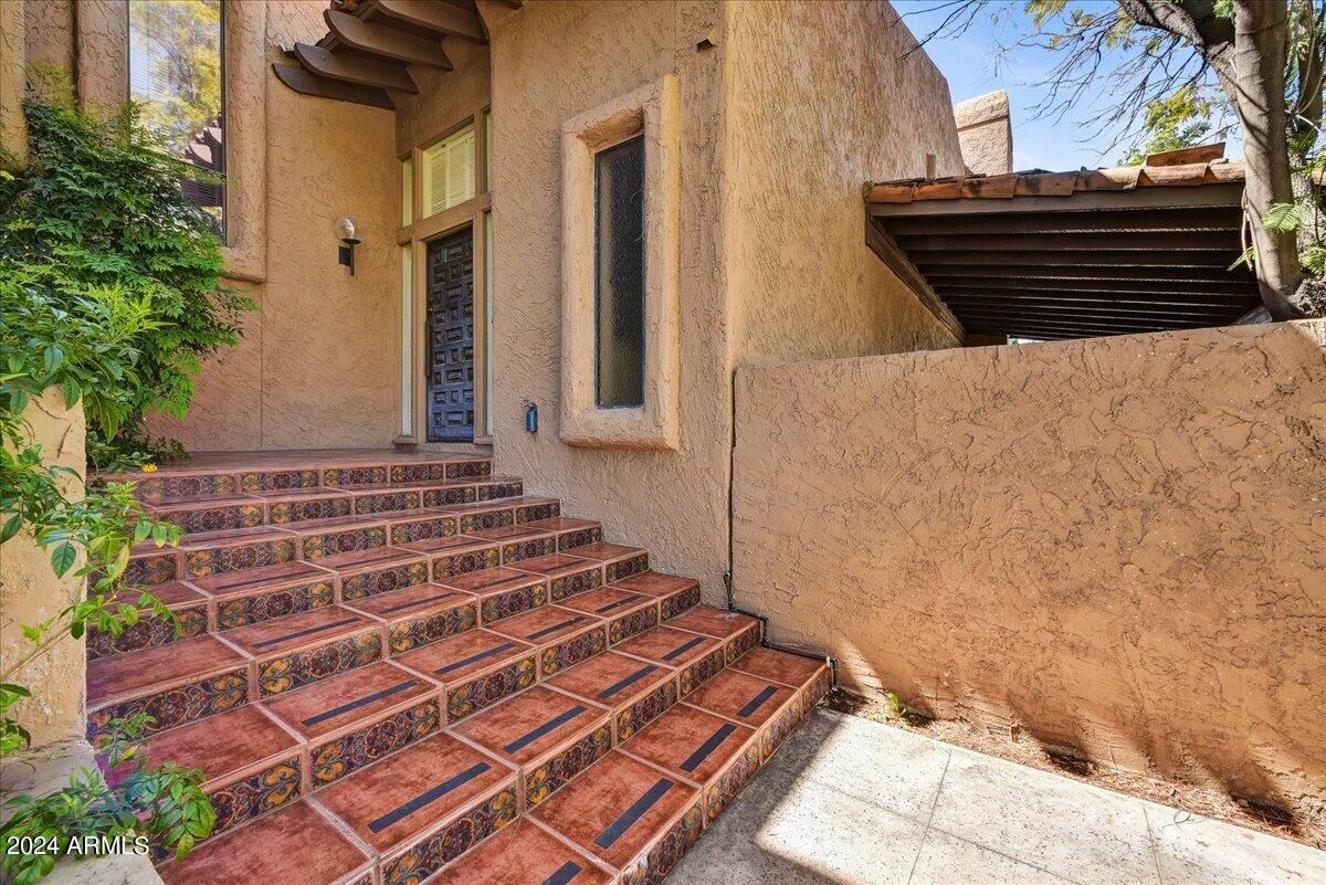 4438 East Camelback Road, Unit 154 Phoenix, AZ 85018 - Photo 3 of 22 Entrance