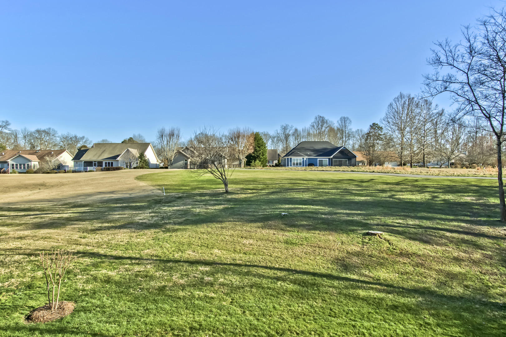 103 Inata Circle Loudon, TN 37774 - Photo 2 of 40 06_InataCircle_103_PorchGolfView