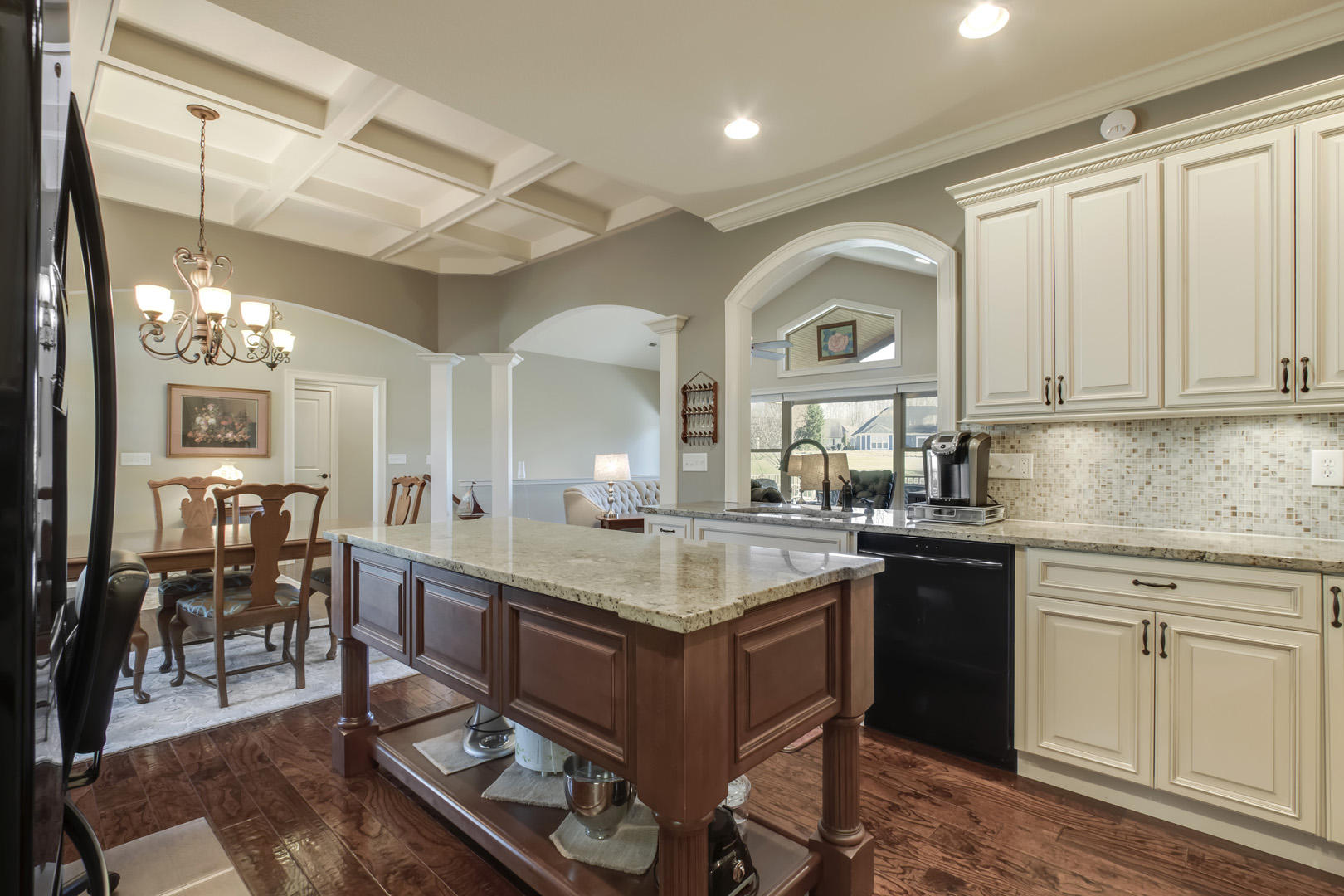103 Inata Circle Loudon, TN 37774 - Photo 13 of 40 15_InataCircle_103_Kitchen04