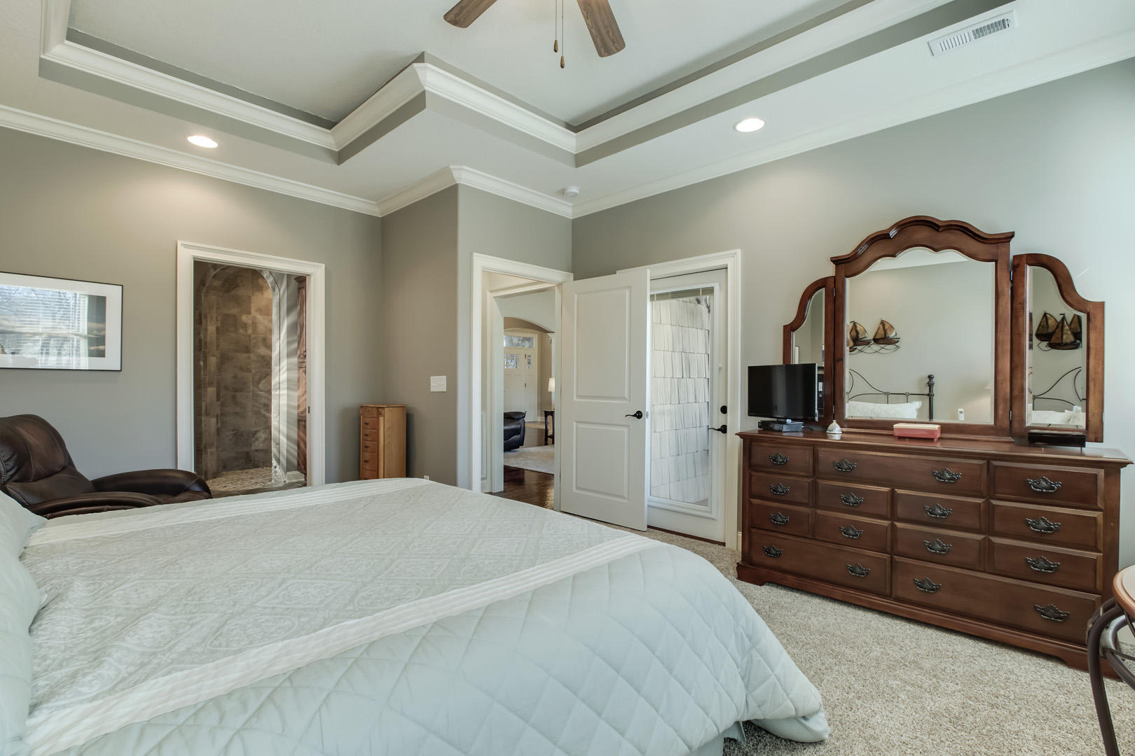 103 Inata Circle Loudon, TN 37774 - Photo 19 of 40 18_InataCircle_103_MasterBedroom02