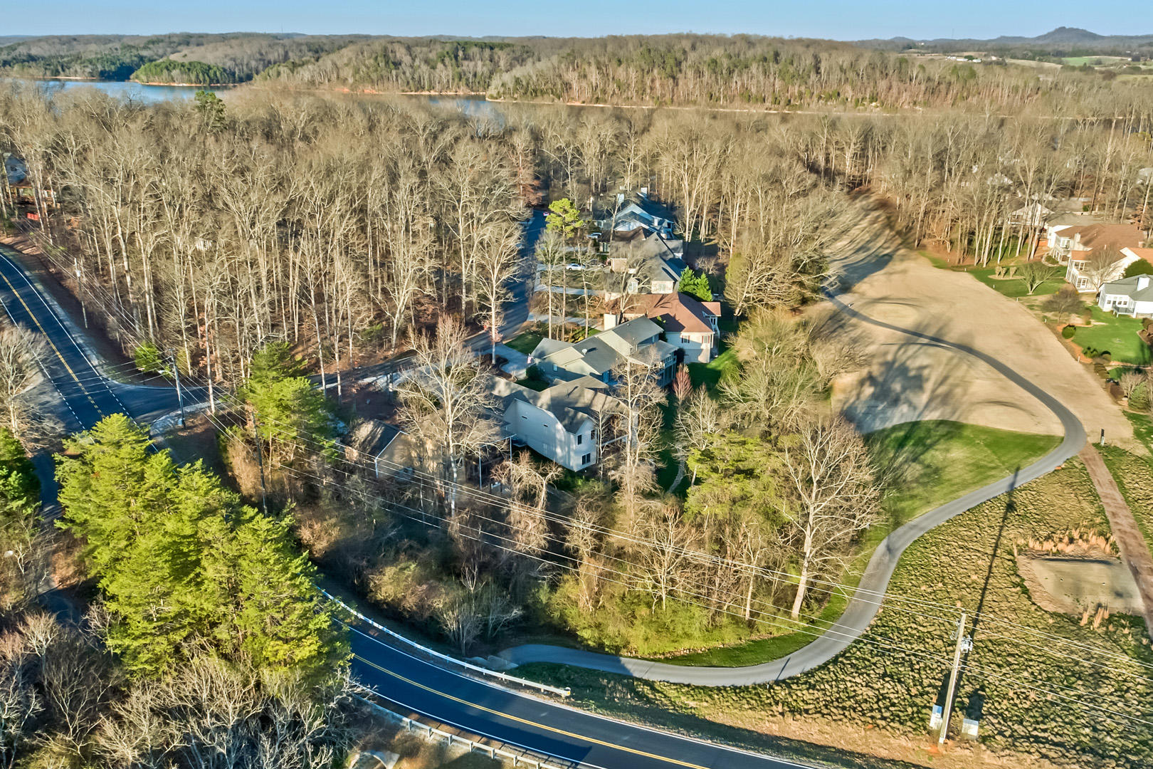 103 Inata Circle Loudon, TN 37774 - Photo 38 of 40 38_InataCircle_103_GolfBirdseye2
