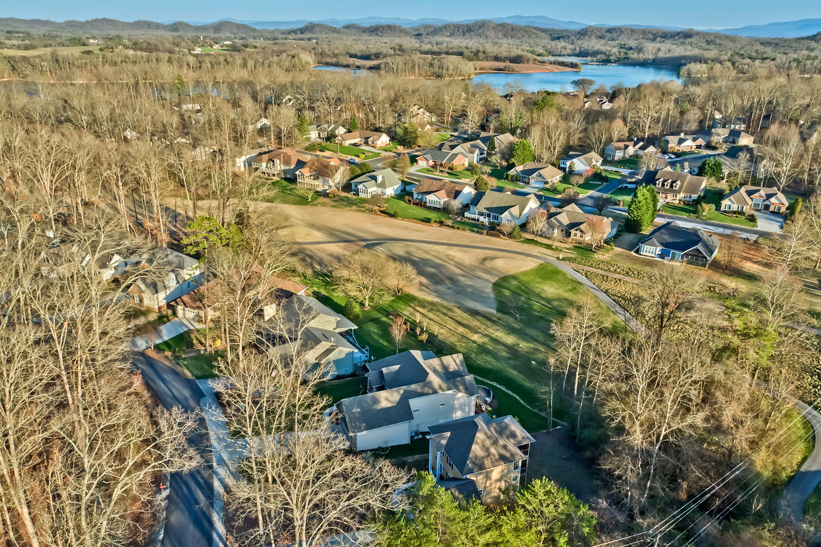 103 Inata Circle Loudon, TN 37774 - Photo 39 of 40 39_InataCircle_103_GolfBirdseye3