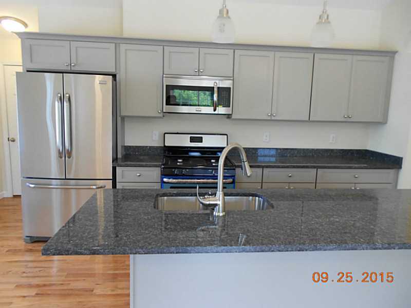157 Danielle Drive Woonsocket, RI 02895 - Photo 9 of 20 Kitchen.