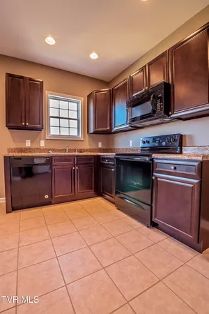 $1,800 | 1175 Martingale Square, Kingsport, TN 37663