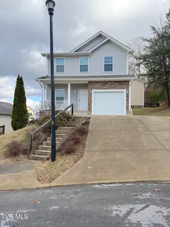 $1,800 | 1175 Martingale Square, Kingsport, TN 37663
