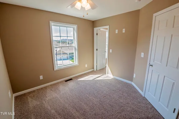 $1,800 | 1175 Martingale Square, Kingsport, TN 37663