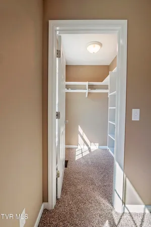 $1,800 | 1175 Martingale Square, Kingsport, TN 37663