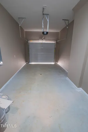 $1,800 | 1175 Martingale Square, Kingsport, TN 37663