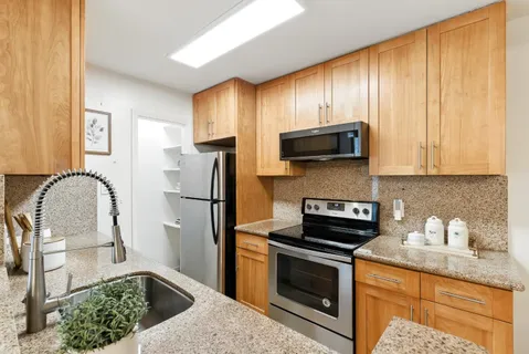 $512,000 | 103 Piccadilly Place, Unit A, San Bruno, CA 94066