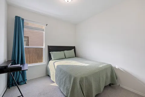 $375,900 | 1926 Dragonfly Loop, Bastrop, TX 78602