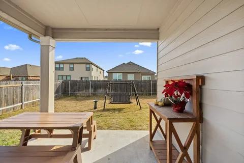 $375,900 | 1926 Dragonfly Loop, Bastrop, TX 78602