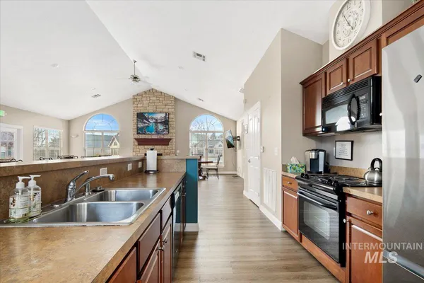 $445,000 | 2986 North Cloverdale Road, Boise, ID 83713