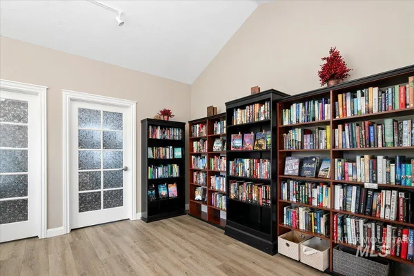 $445,000 | 2986 North Cloverdale Road, Boise, ID 83713