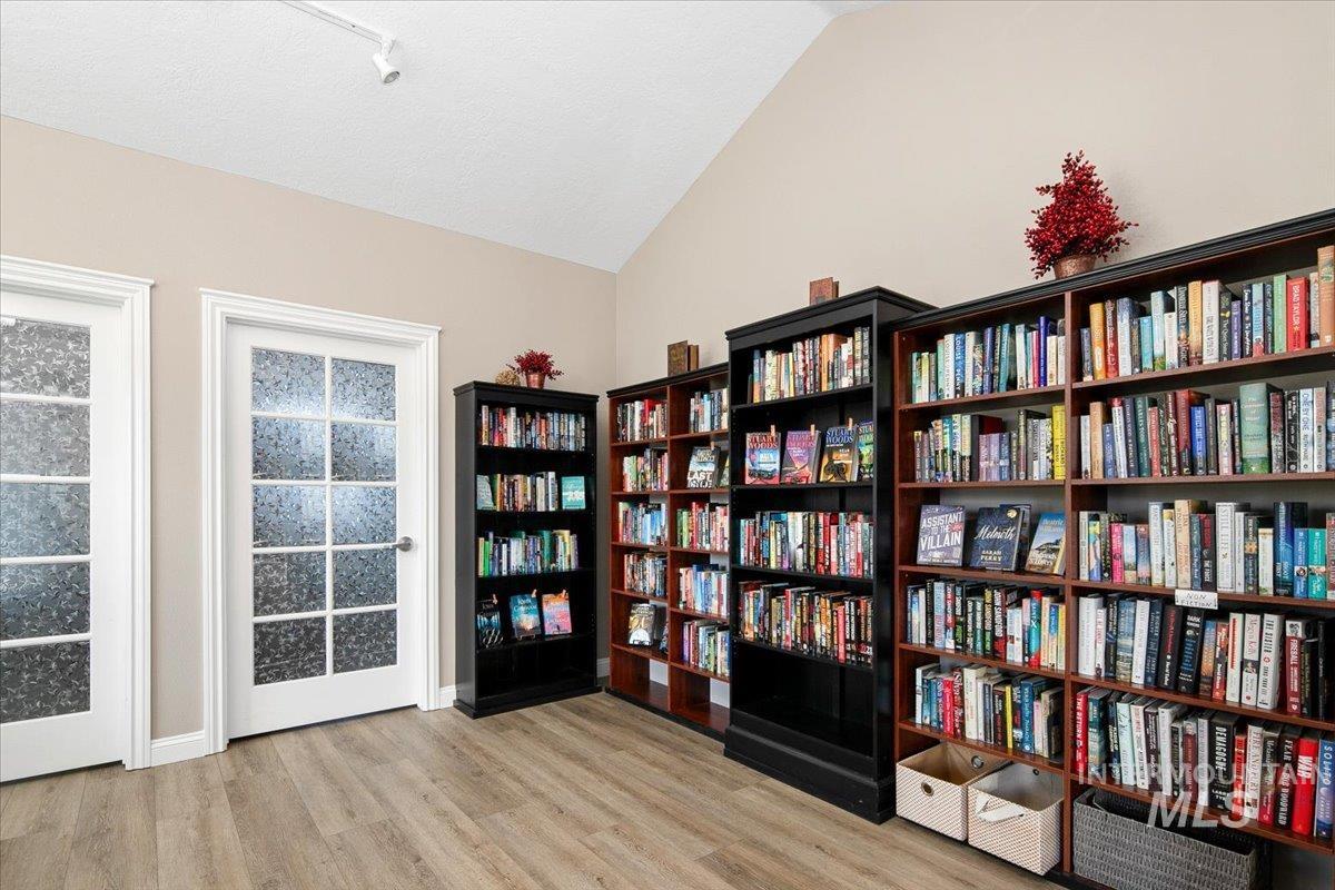 2986 North Cloverdale Road Boise, ID 83713 - Photo 35 of 37