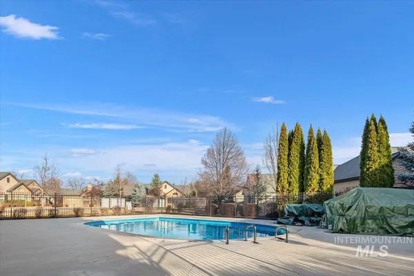$445,000 | 2986 North Cloverdale Road, Boise, ID 83713