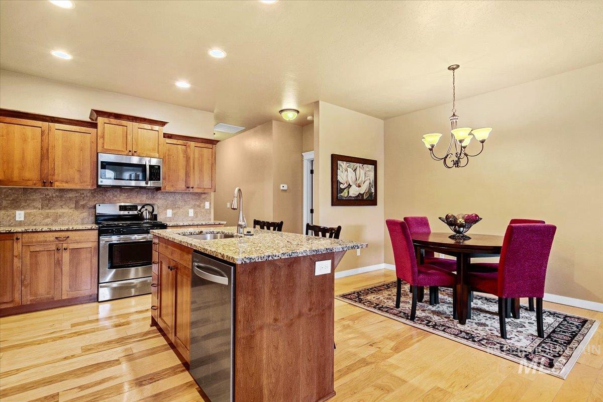 2986 North Cloverdale Road Boise, ID 83713 - Photo 10 of 37