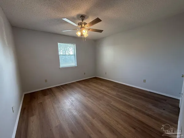 $1,350 | 3410 Green Briar Court, Unit 1, Gulf Breeze, FL 32563