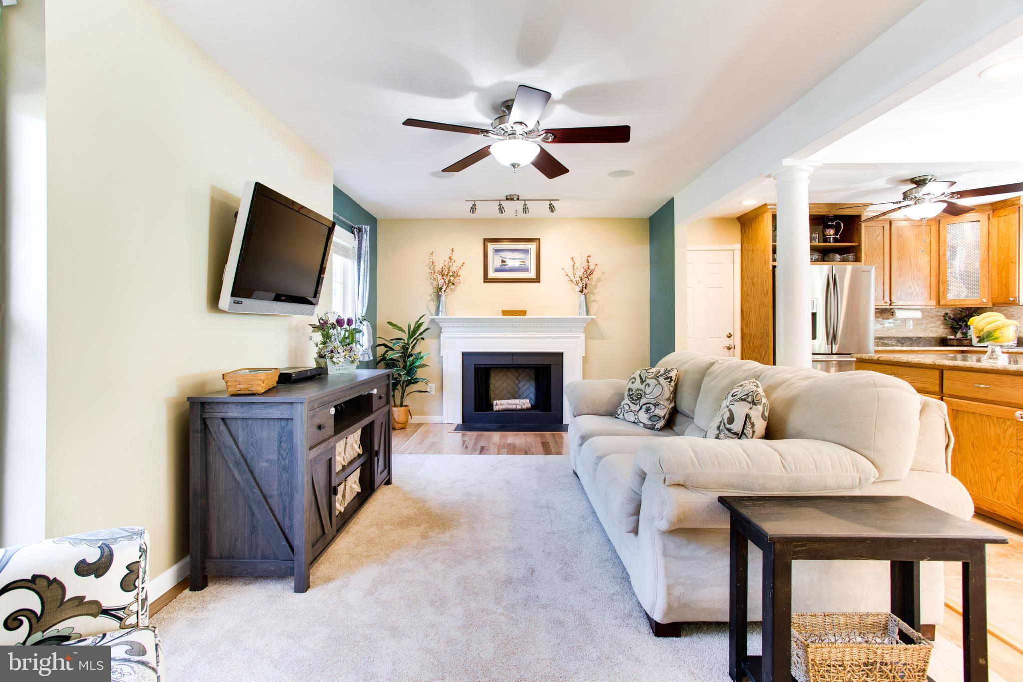 12327 Coleraine Court Reston, VA 20191 - Photo 12 of 57