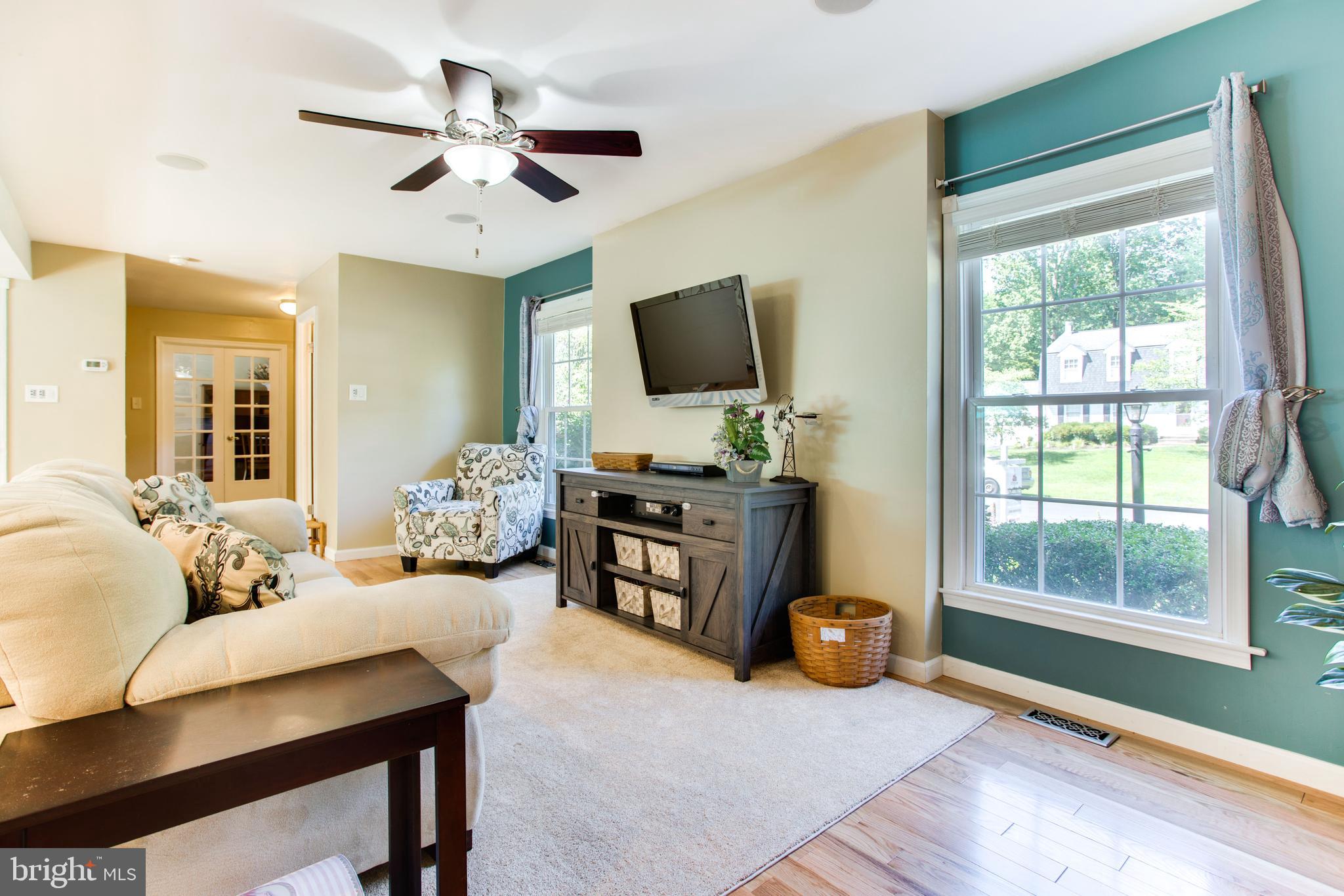 12327 Coleraine Court Reston, VA 20191 - Photo 13 of 57