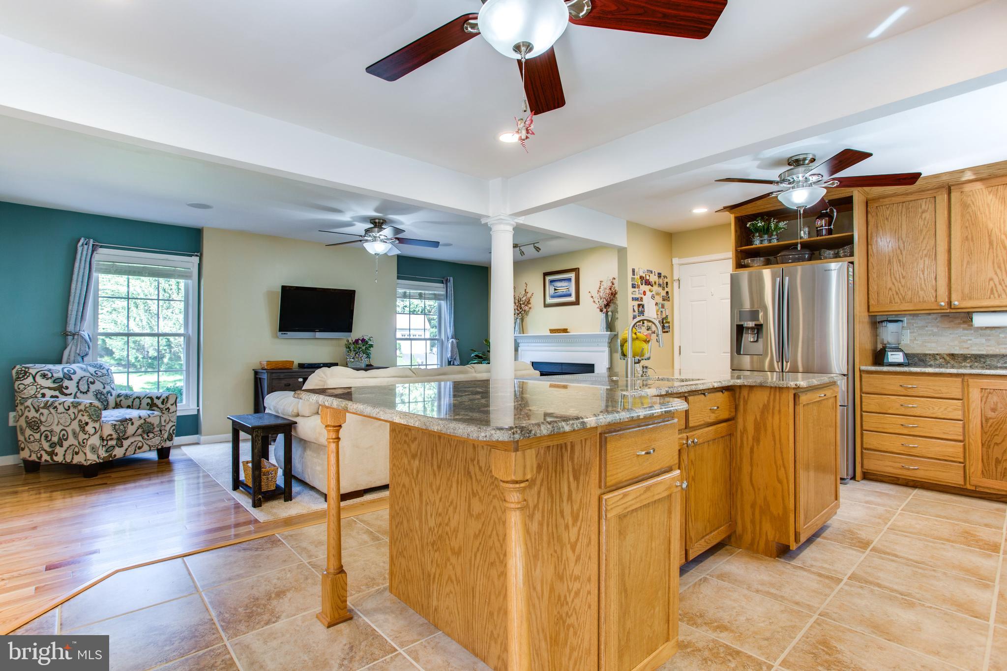 12327 Coleraine Court Reston, VA 20191 - Photo 14 of 57