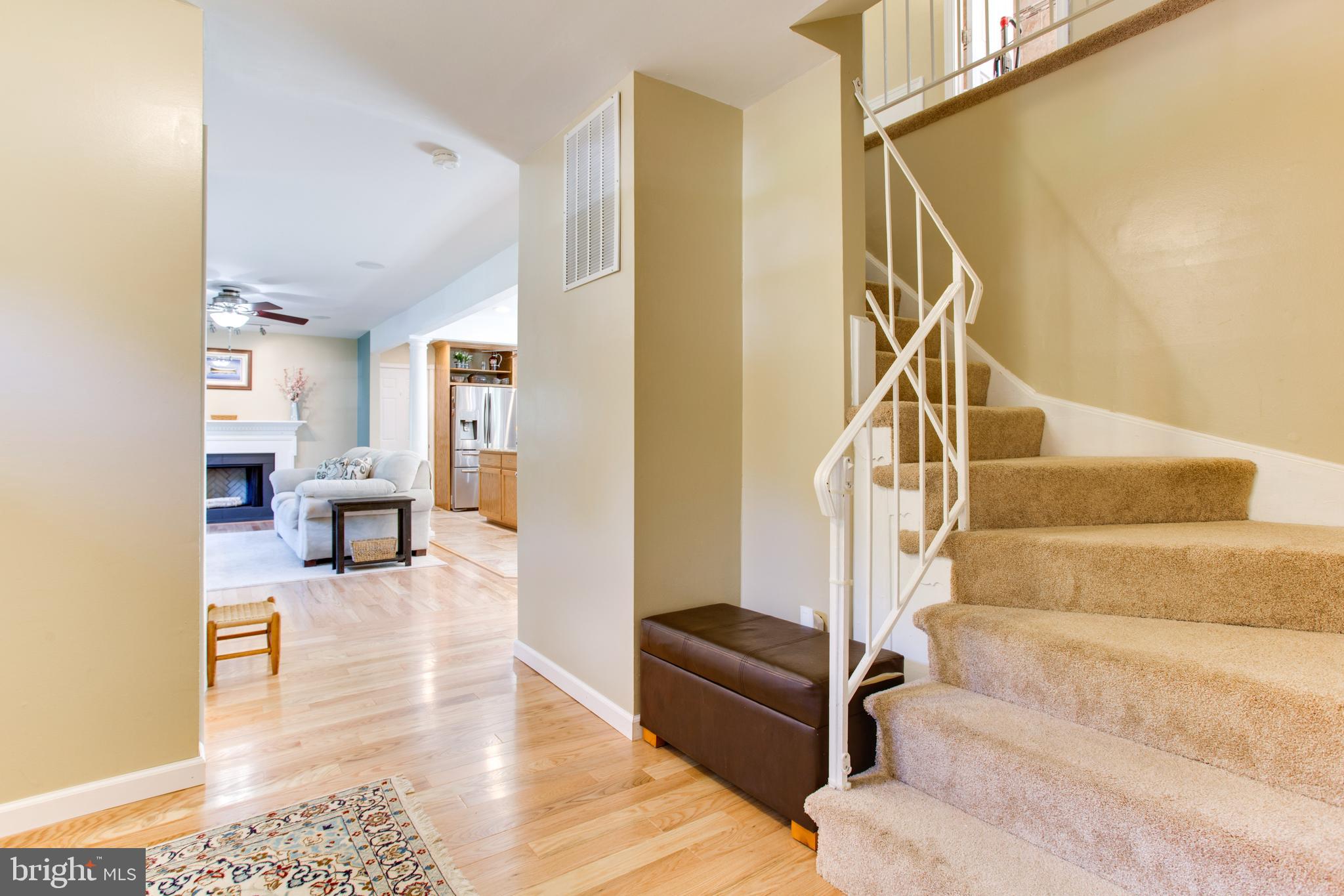 12327 Coleraine Court Reston, VA 20191 - Photo 6 of 57