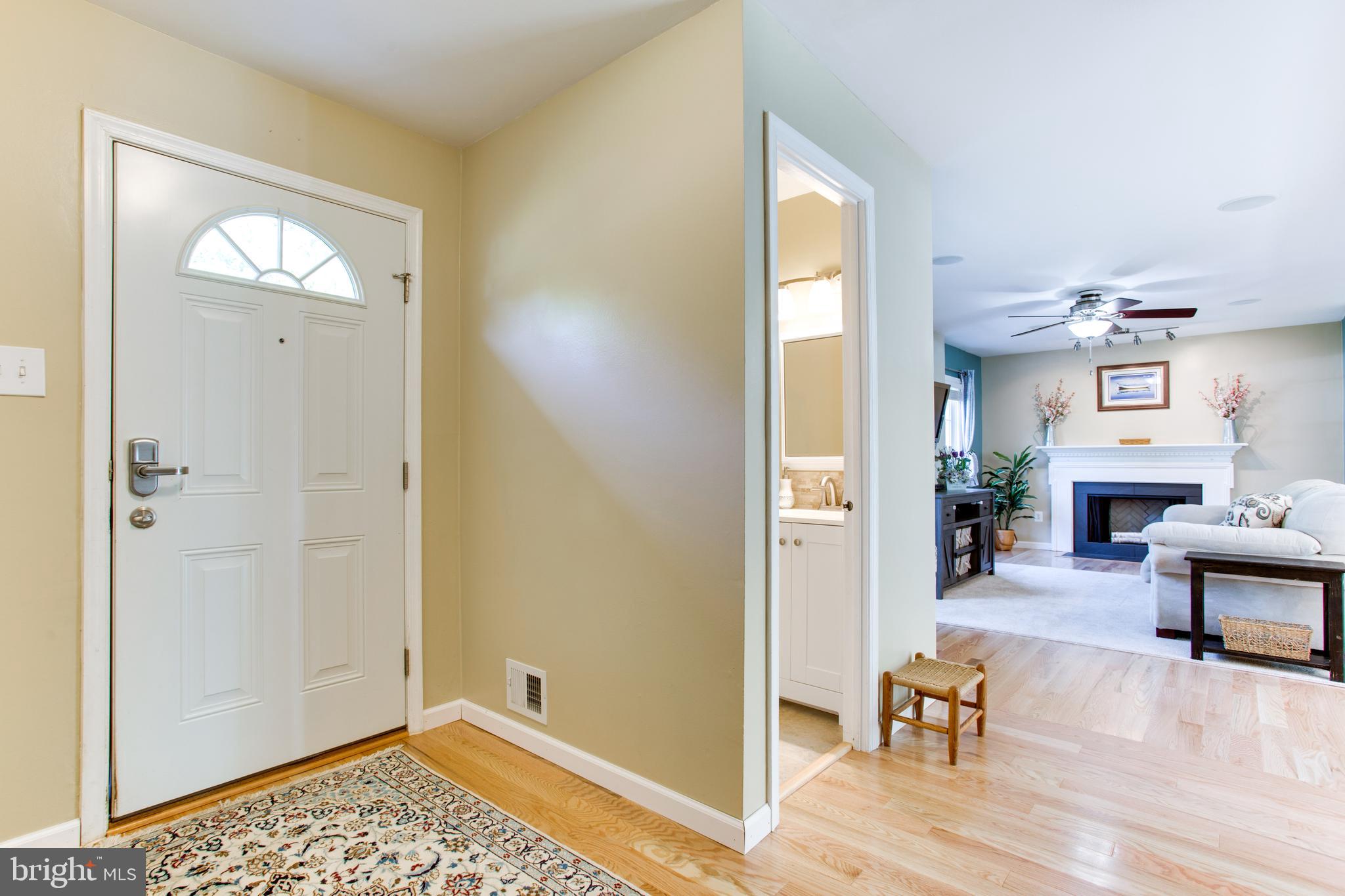 12327 Coleraine Court Reston, VA 20191 - Photo 7 of 57