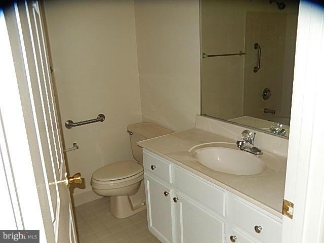 2508 Bollard Road Annapolis, MD 21401 - Photo 13 of 16 Bath