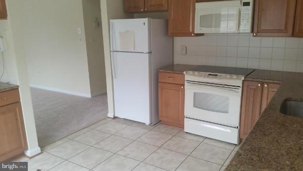 2508 Bollard Road Annapolis, MD 21401 - Photo 4 of 16 Kitchen
