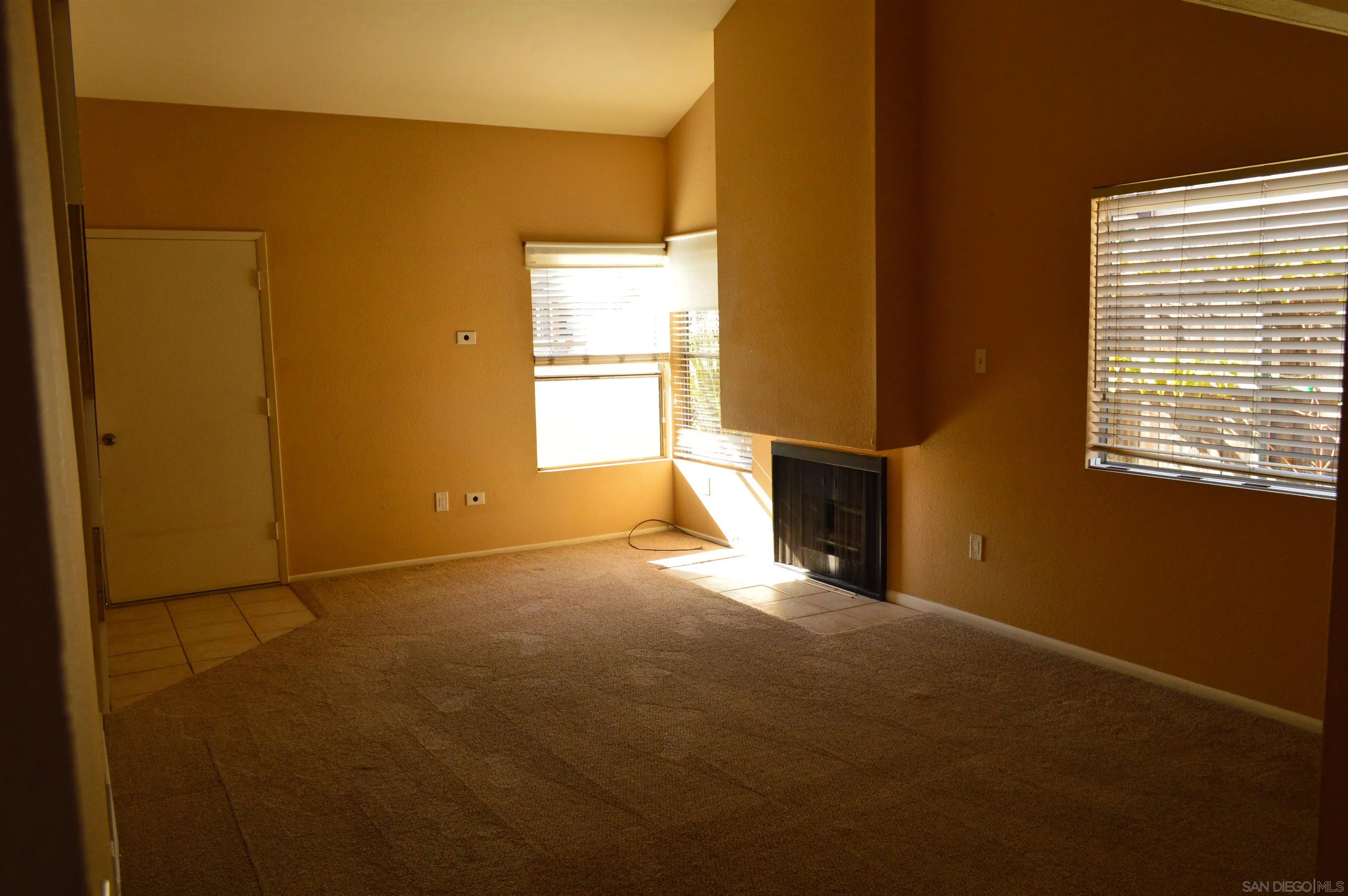 13353 Sutter Mill Road Poway, CA 92064 - Photo 10 of 14 a view of empty room with a window