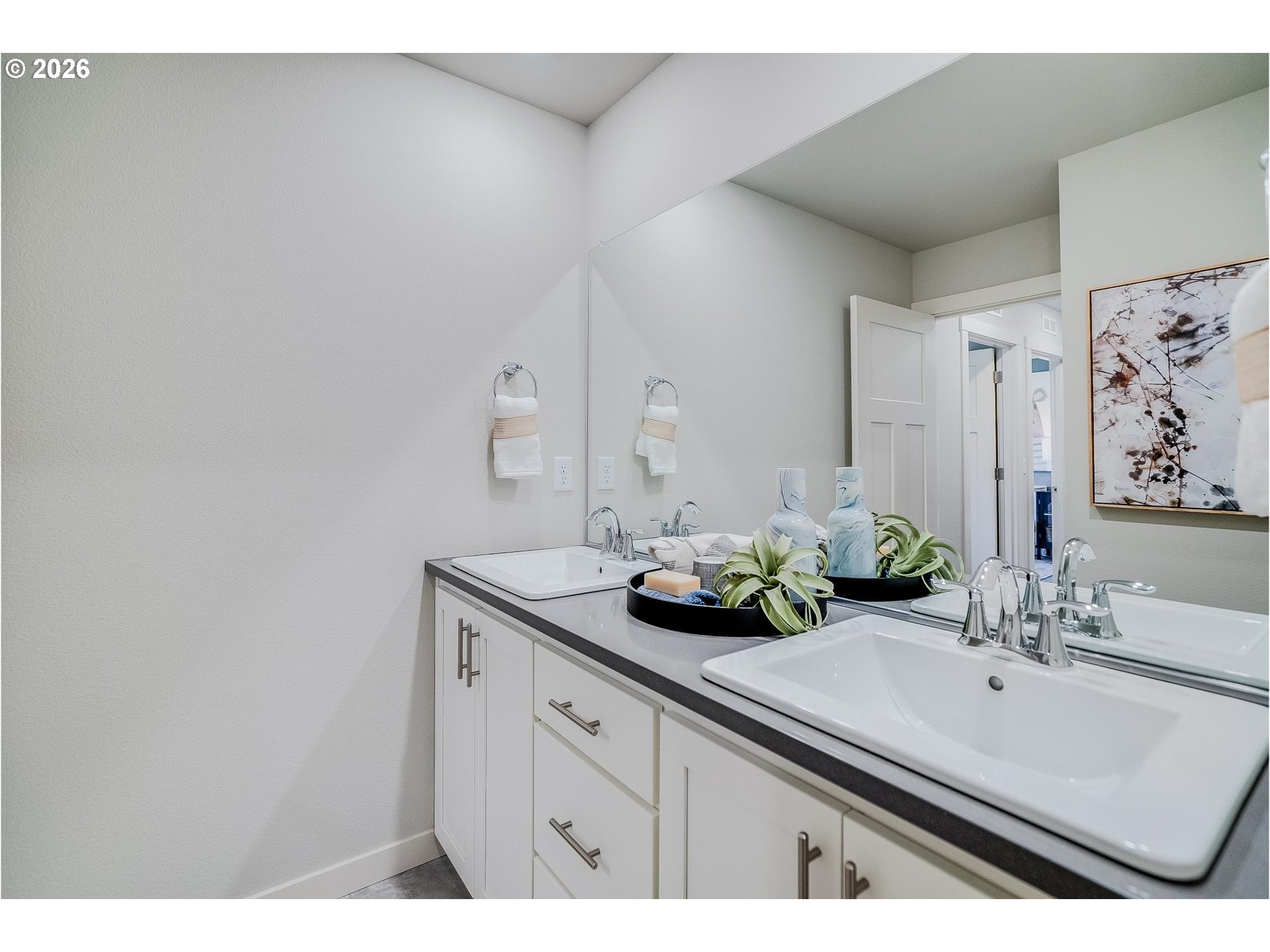 8875 Southwest Mohegan Lane Tualatin, OR 97062 - Photo 24 of 30