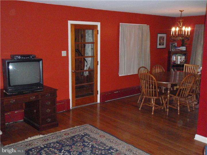 1419 North Ridge Road Perkasie, PA 18944 - Photo 8 of 16 Dining Room
