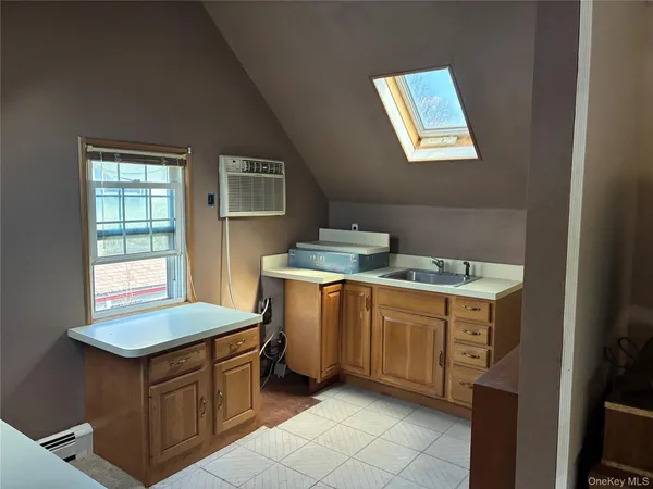 $699,000 | 21 Wellington Place, Amityville, NY 11701