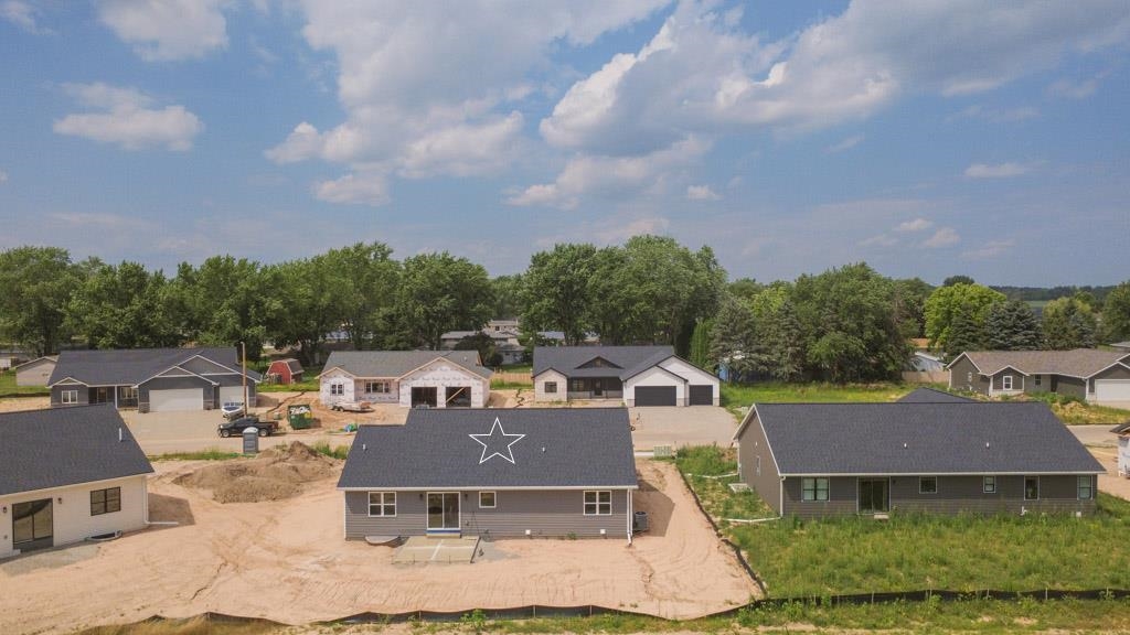 N3972 Wettering Way Kaukauna, WI 54130 - Photo 5 of 50