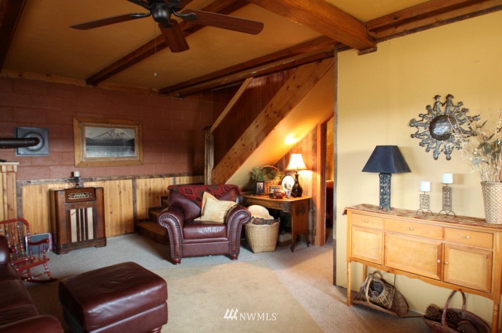 111 Highline Loop Cle Elum, WA 98922 - Photo 2 of 15 Gallery Image 2