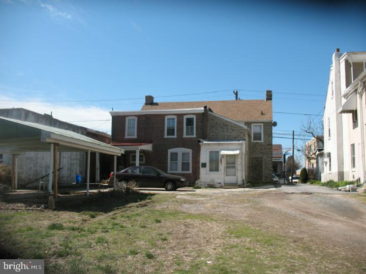 6635 Ridge Avenue Philadelphia, PA 19128 - Photo 12 of 13 Exterior Back