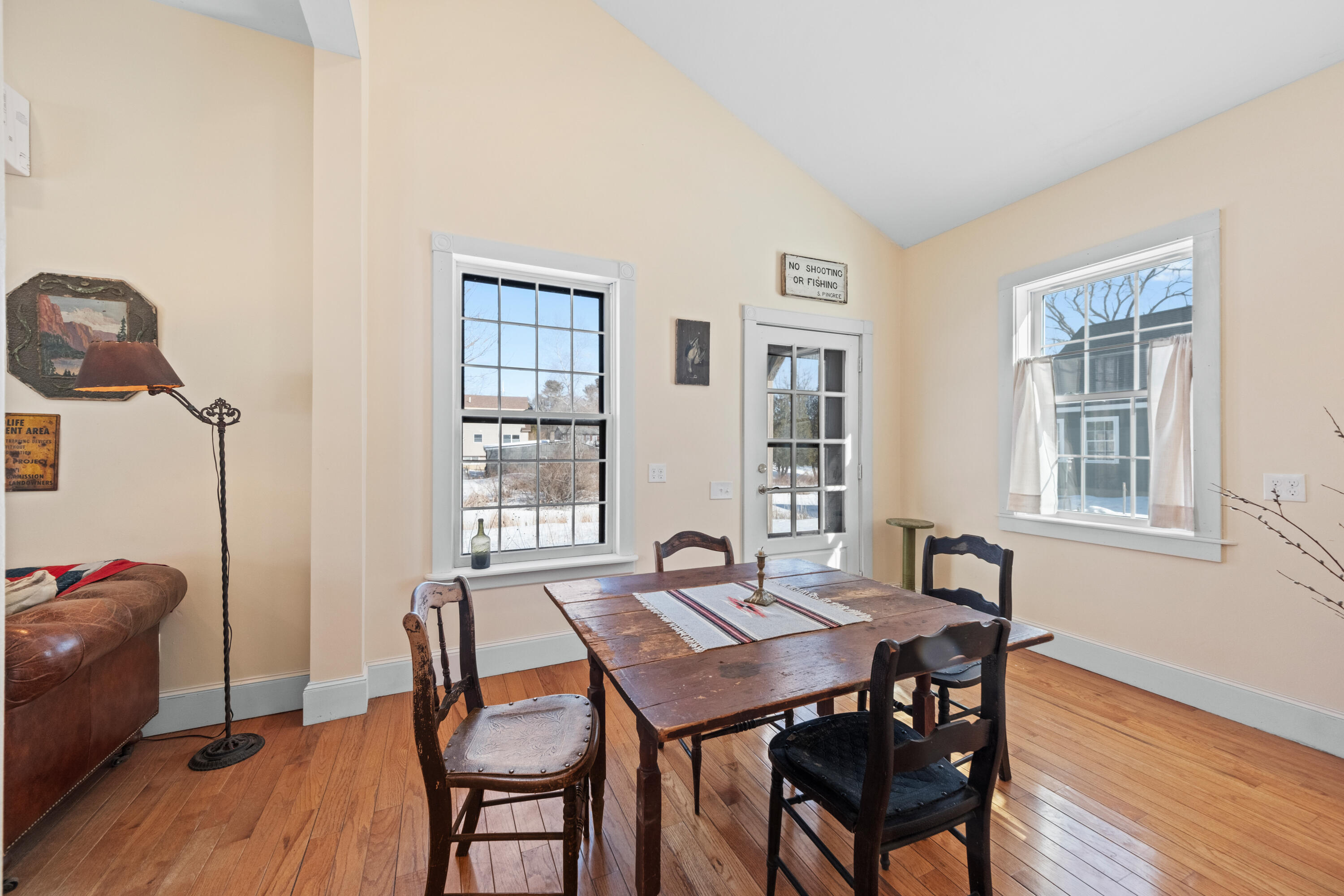 31-33 Booker Street, Unit 4 Thomaston, ME 04861 - Photo 12 of 35 13- 33 Booker Street 4 Thomaston - JAC
